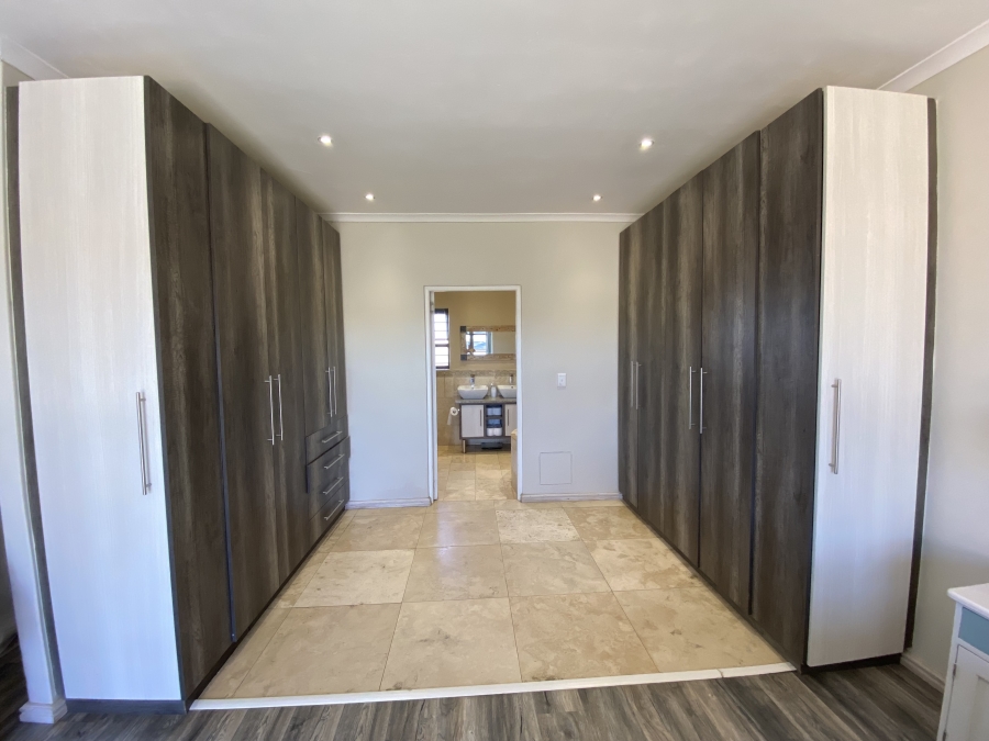 3 Bedroom Property for Sale in Tafelzicht Western Cape